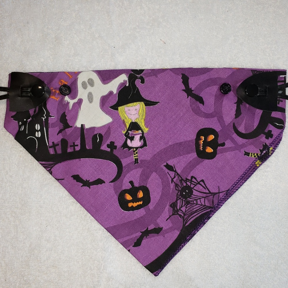 Pet Dog Halloween Bandana "Haunted" Brand New